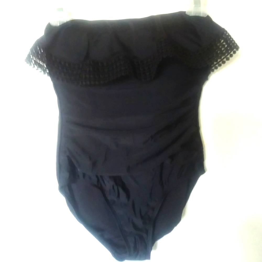 KONA SOL bathing suit in size small.